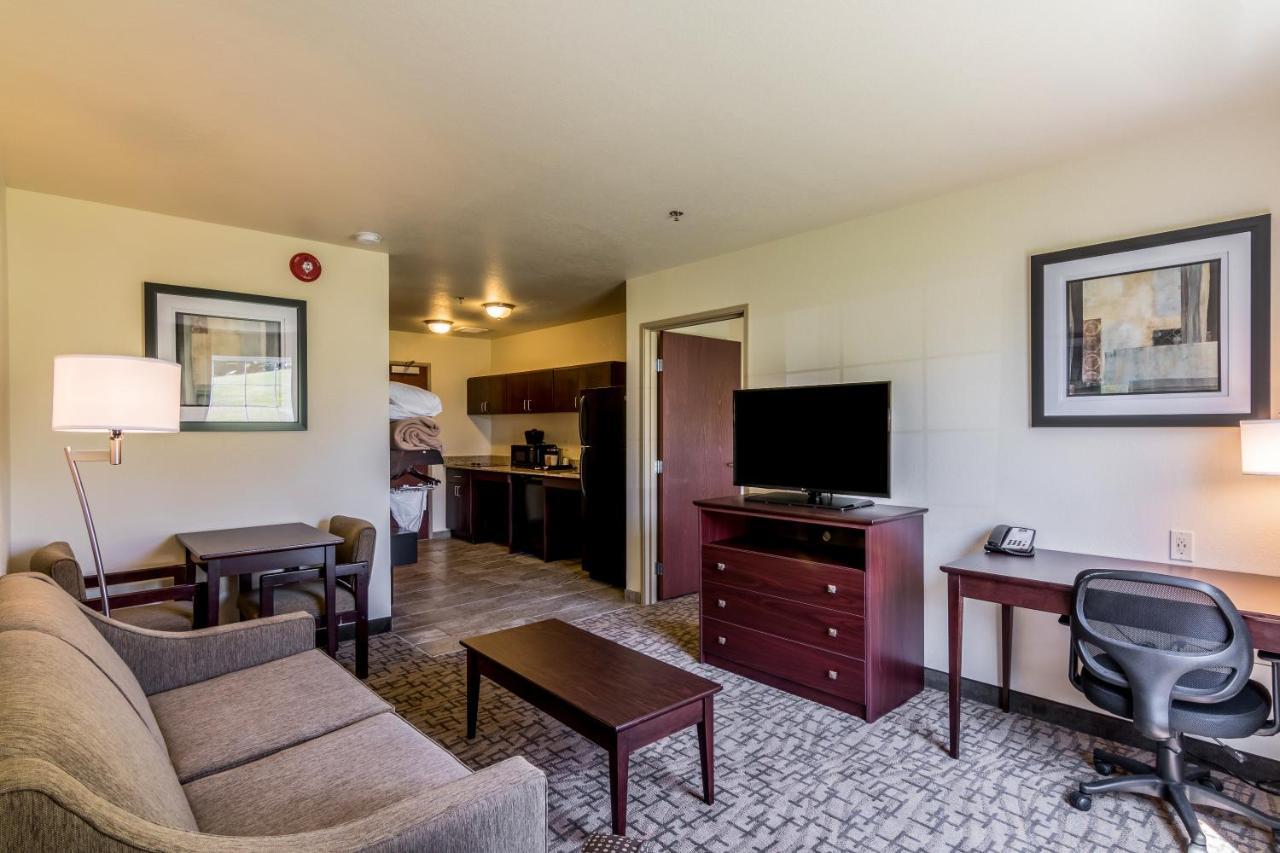 Cobblestone Inn & Suites - Barron エクステリア 写真