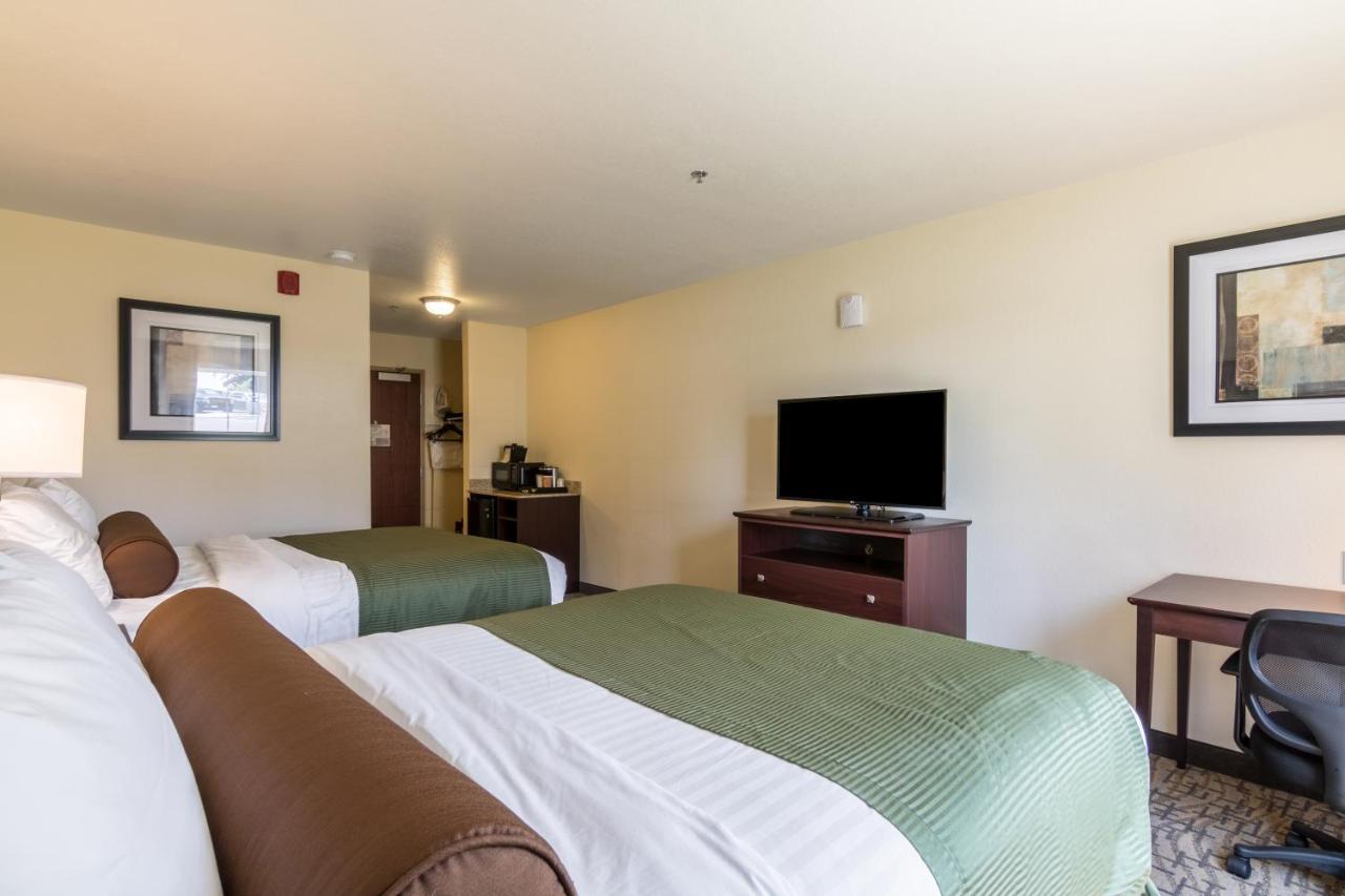 Cobblestone Inn & Suites - Barron エクステリア 写真