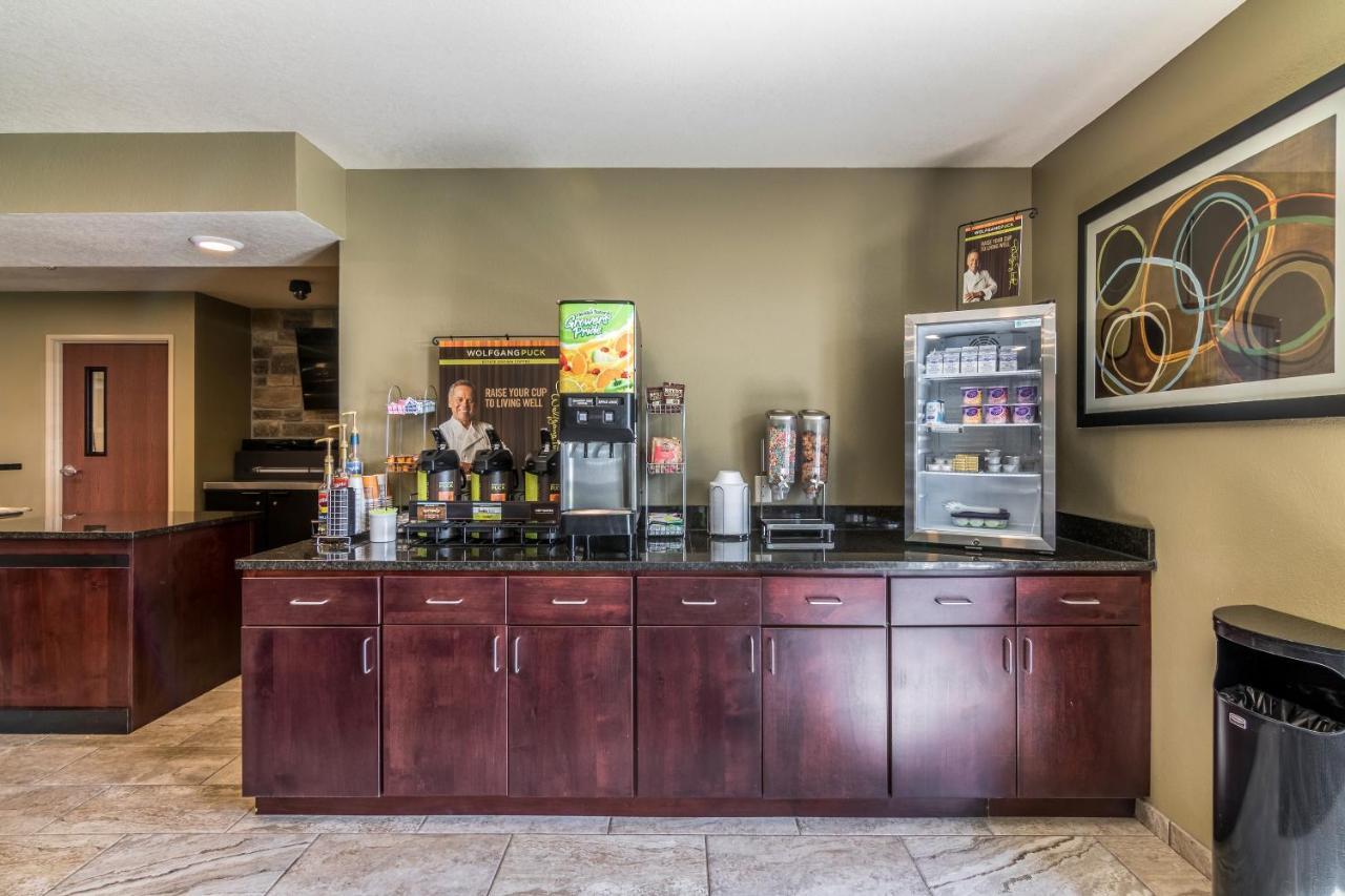 Cobblestone Inn & Suites - Barron エクステリア 写真
