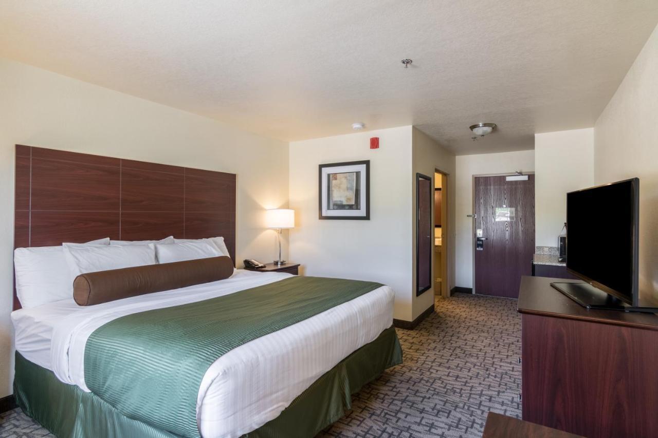 Cobblestone Inn & Suites - Barron エクステリア 写真