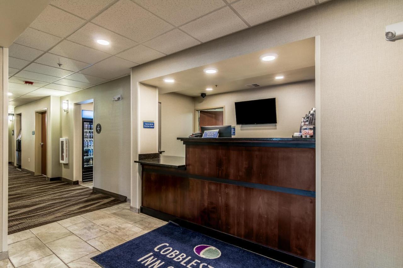 Cobblestone Inn & Suites - Barron エクステリア 写真
